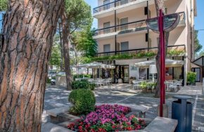 Отель Hotel Morotti  Мизано Адриатико